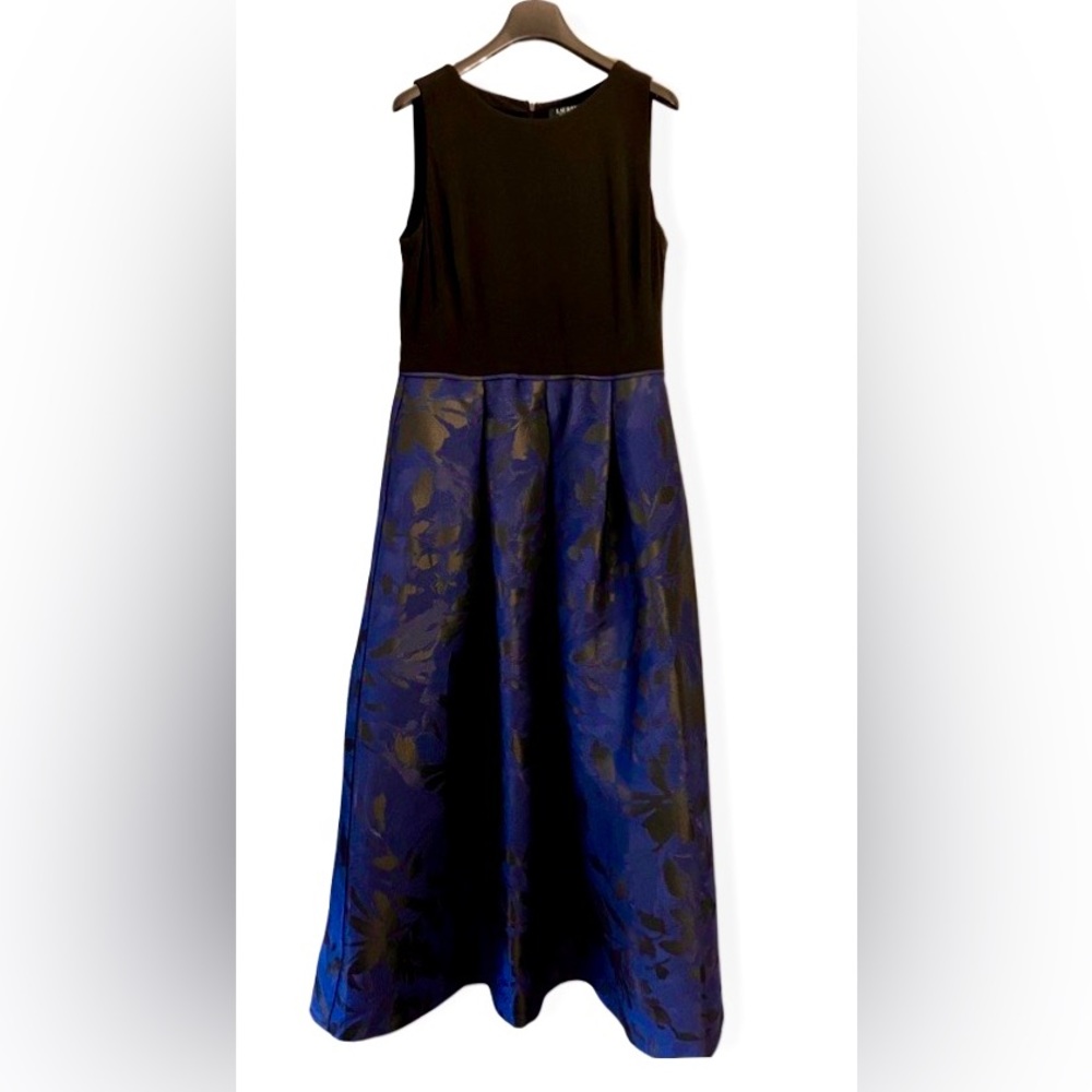 Lauren Ralph Lauren, floor length gown, Black, Navy and Pockets!  Size 16